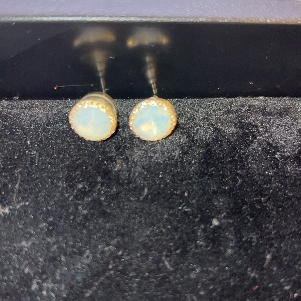 Jewelry Bundle. 11 pairs of earrings from various companies. All in EUC-GUC! - Picture 8 of 12